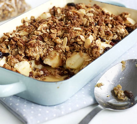 Wheat apple oats crumble